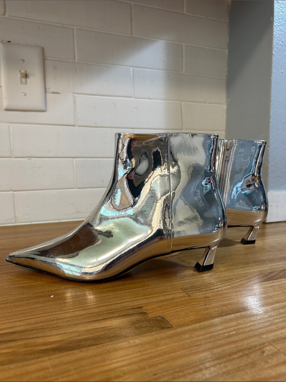 Gianni Bini Georginia Womens Metallic Silver Pointed Ankle Booties Size 6 M NWOB - Picture 5 of 11